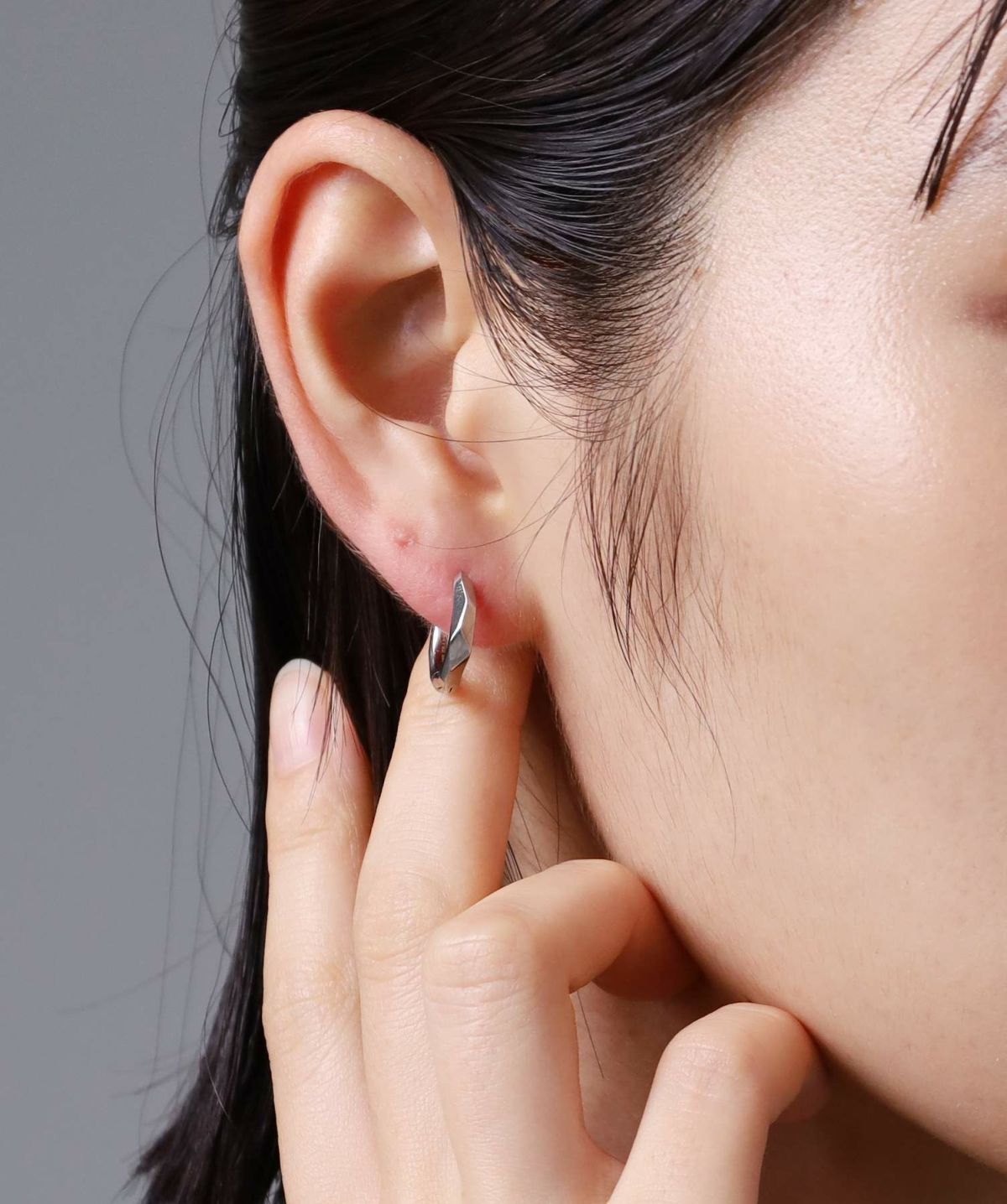 【限定展開】ディストーションフープピアス/サージカルステンレス316L（金属アレルギー対応）