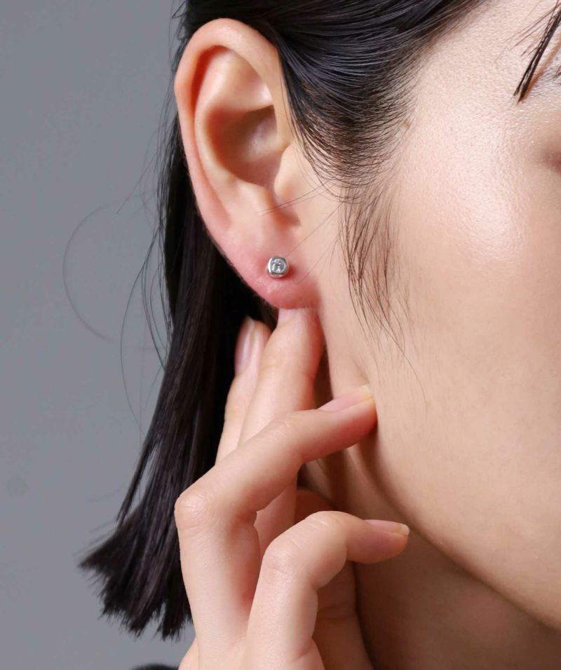 “for Gift”スタッズピアス/ツイスト/クリアジルコニア/シルバー925